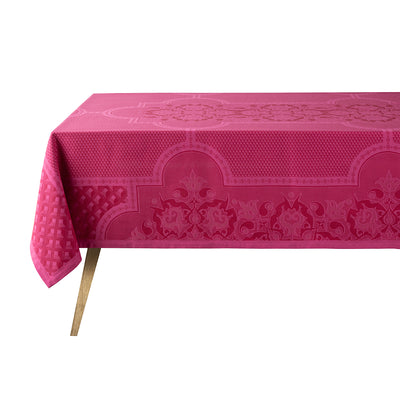 Le Jacquard Francais Palais Venitien Pink Tablecloth